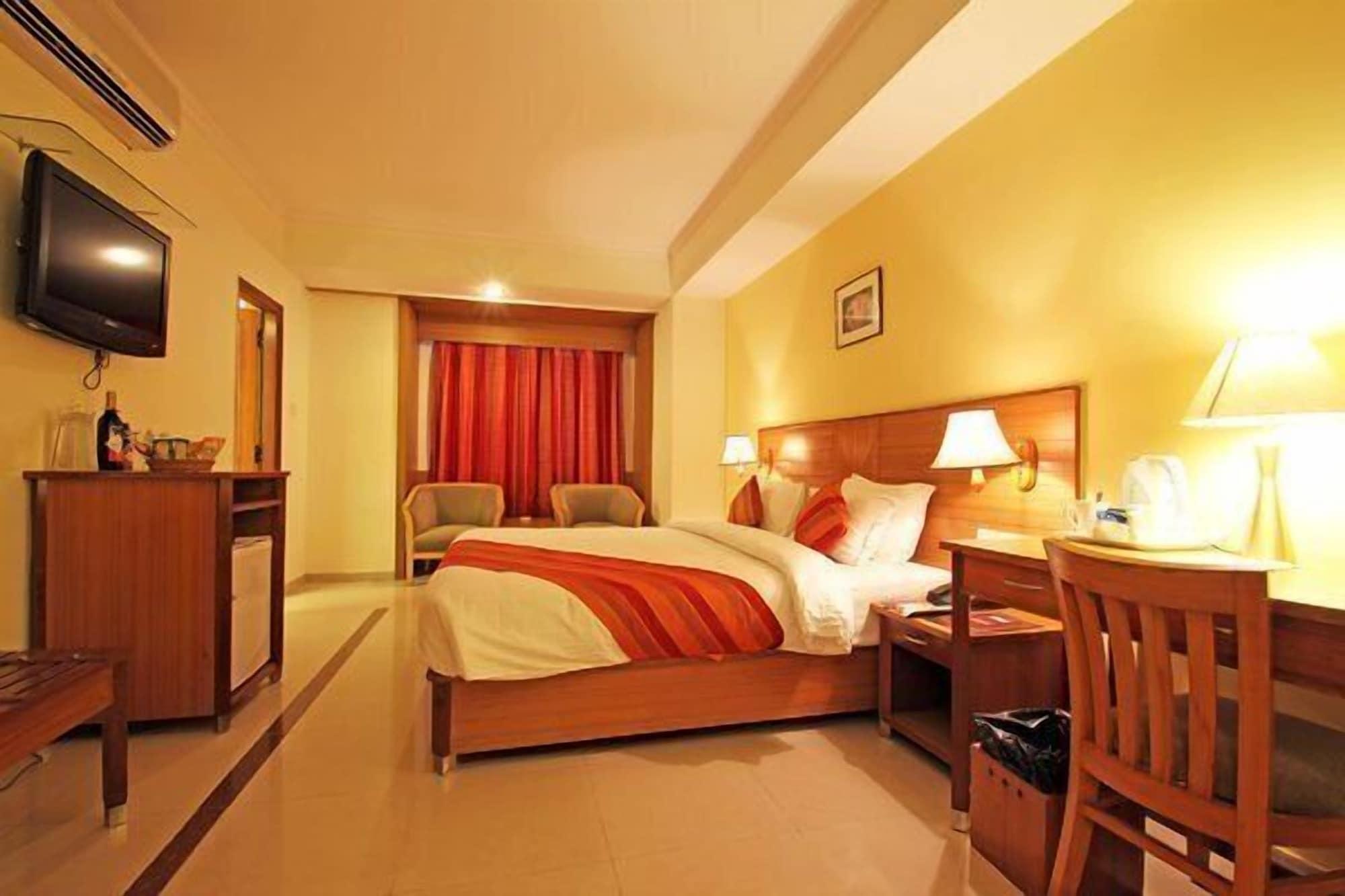 Ramanashree Brunton Hotel Bangalore Exterior foto
