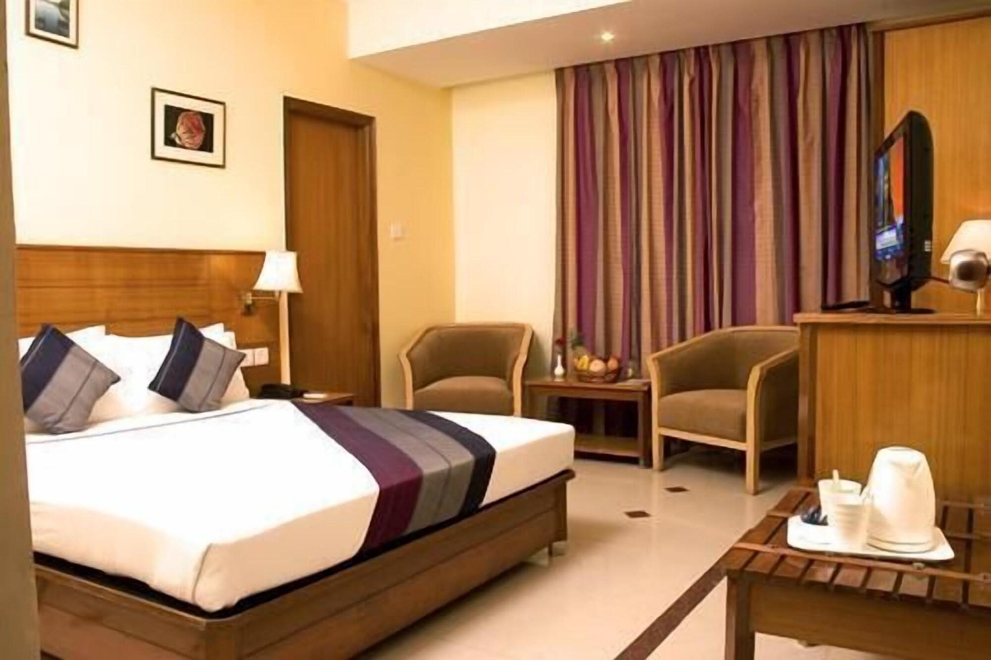 Ramanashree Brunton Hotel Bangalore Exterior foto