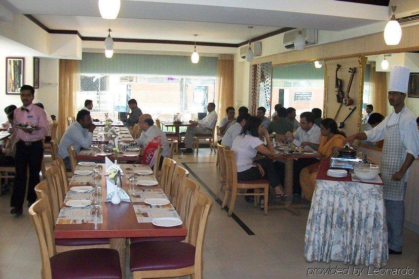 Ramanashree Brunton Hotel Bangalore Restaurant foto