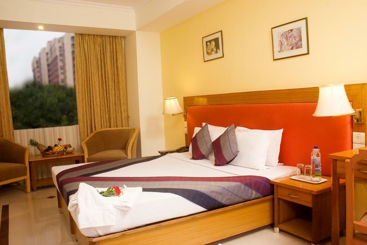 Ramanashree Brunton Hotel Bangalore Exterior foto
