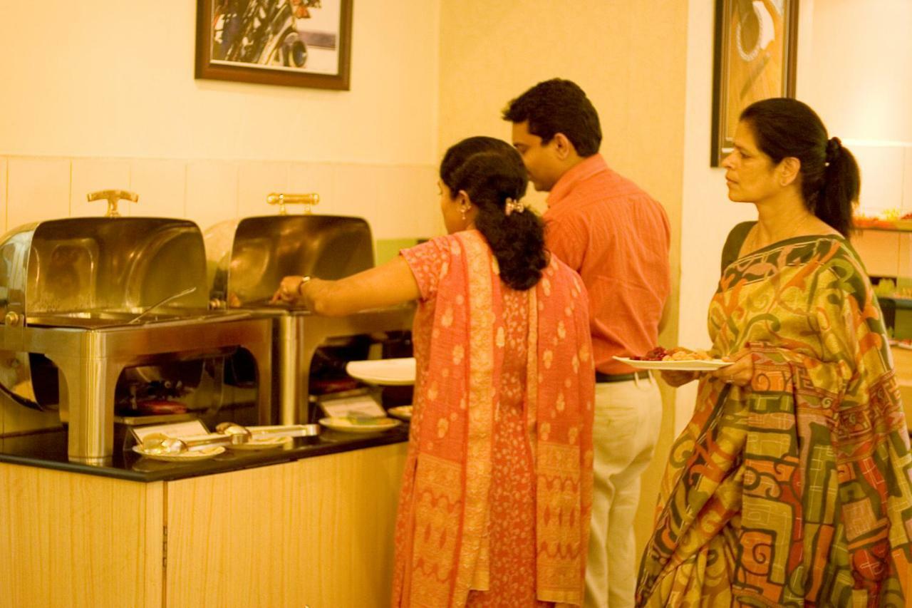Ramanashree Brunton Hotel Bangalore Exterior foto